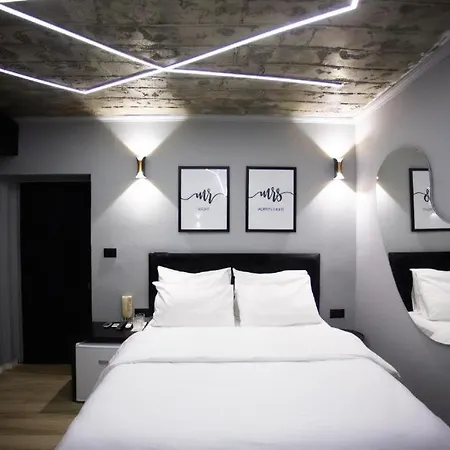 The Bubbles - Jacuzzi