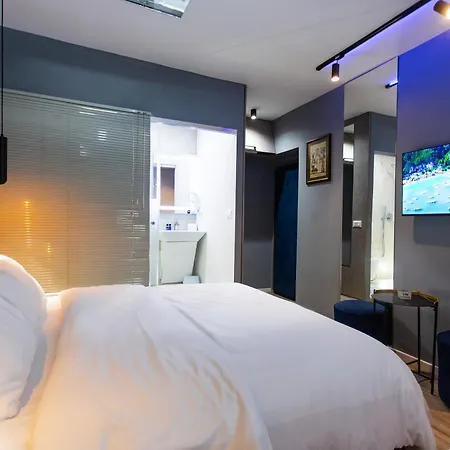 The Bubbles - Jacuzzi Szálloda *