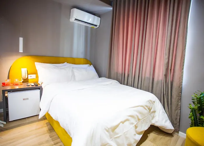 The Bubbles - Jacuzzi Hotel