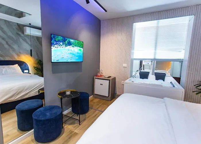 The Bubbles - Jacuzzi Tirana