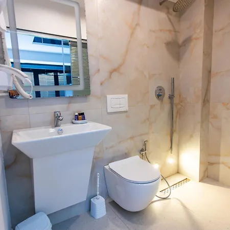 The Bubbles - Jacuzzi * 地拉那