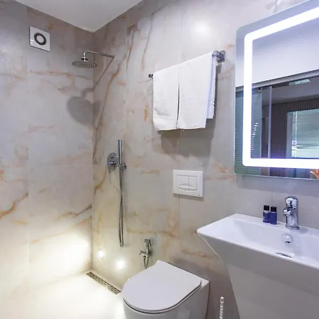 The Bubbles - Jacuzzi 酒店 *