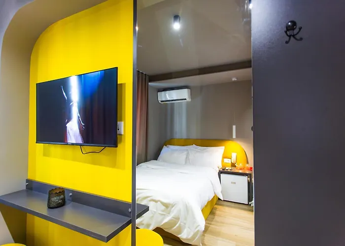 The Bubbles - Jacuzzi