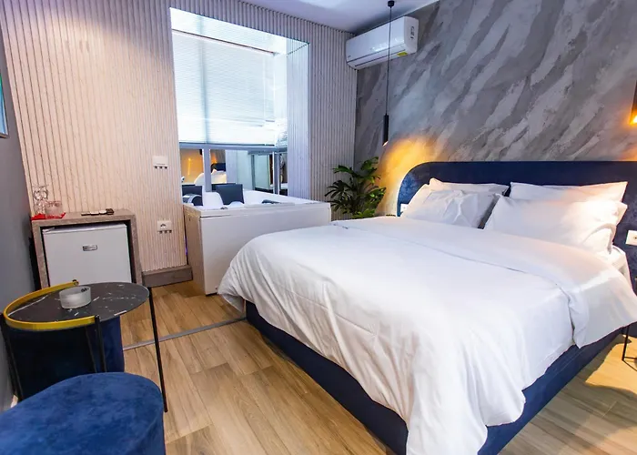 The Bubbles - Jacuzzi Hotel *